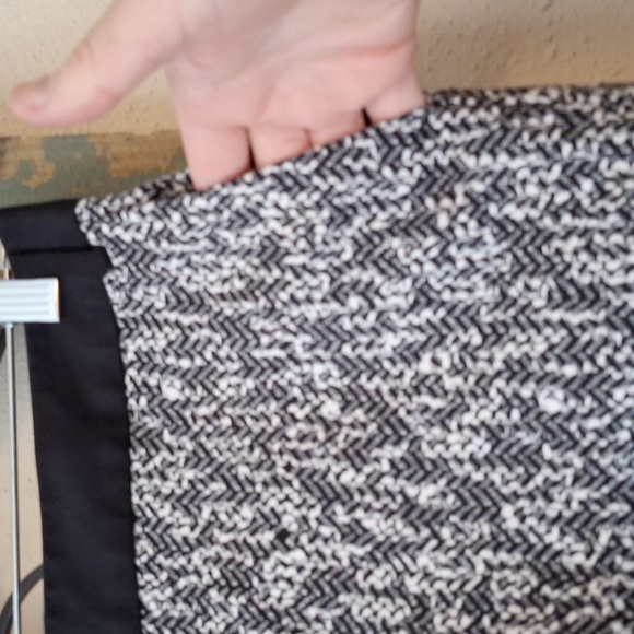 Express Blk/Wht Crop Dress Pants Front/Back Pockets. NWOT Size 4 - Picture 7 of 13